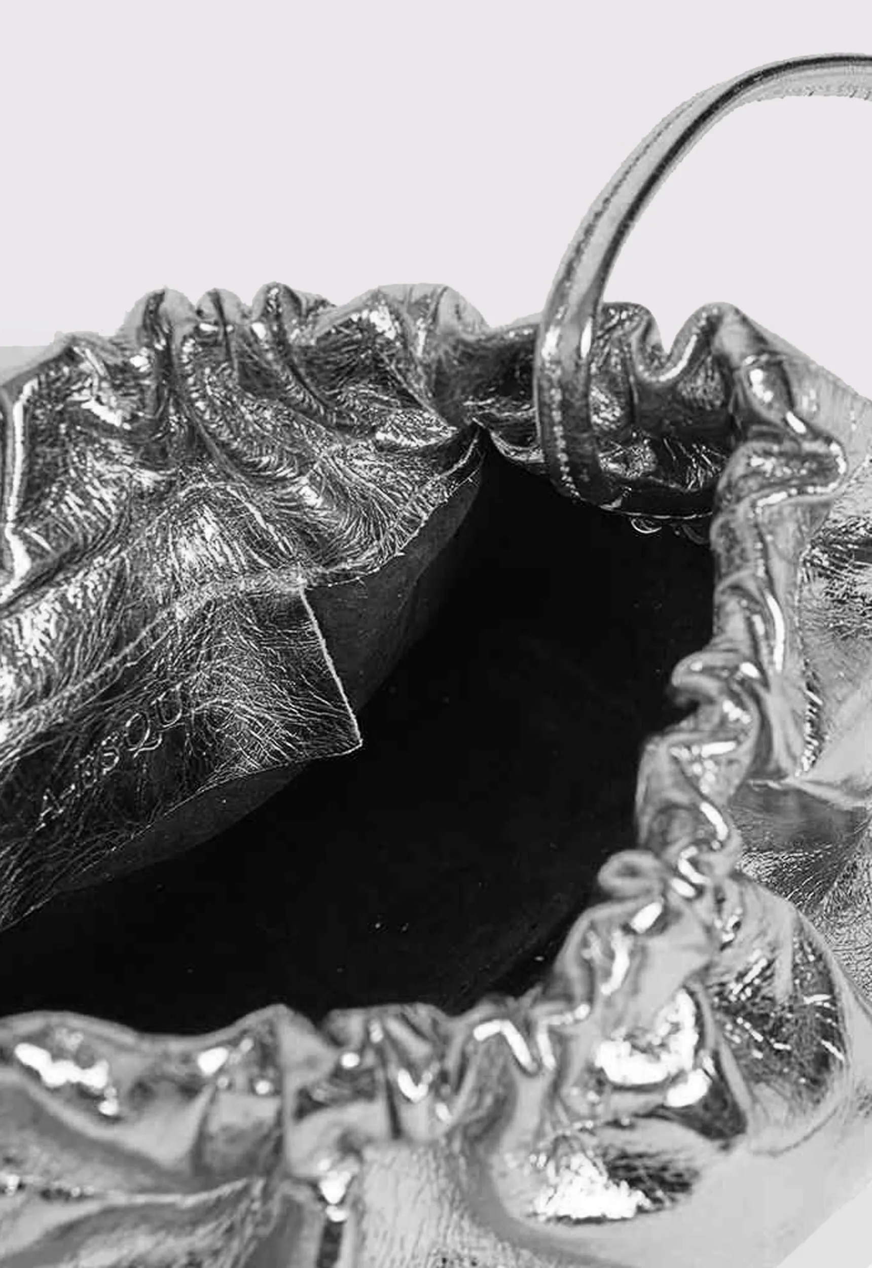 A ESQUE Mellow Clutch - Silver