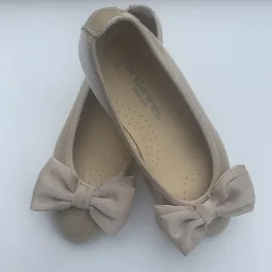 ANDANNINES - Dolly Bow Shoe - Camel