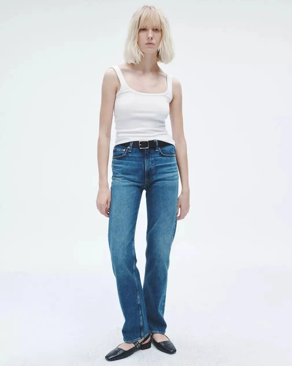 ESSENTIAL RIB SCOOP NECK TANK IN WHITE