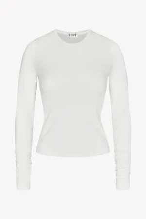 FITTED CREWNECK LONG SLEEVE T-SHIRT