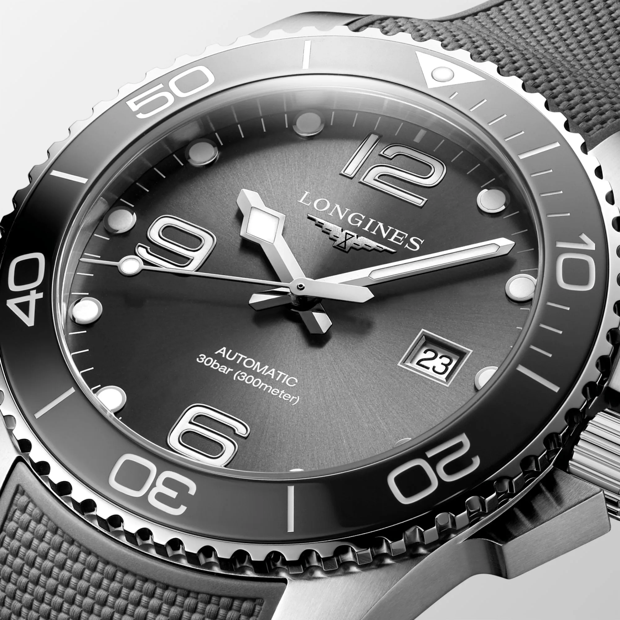 Longines HydroConquest 43mm Sunray Grey Rubber Strap Men's Watch L37824769