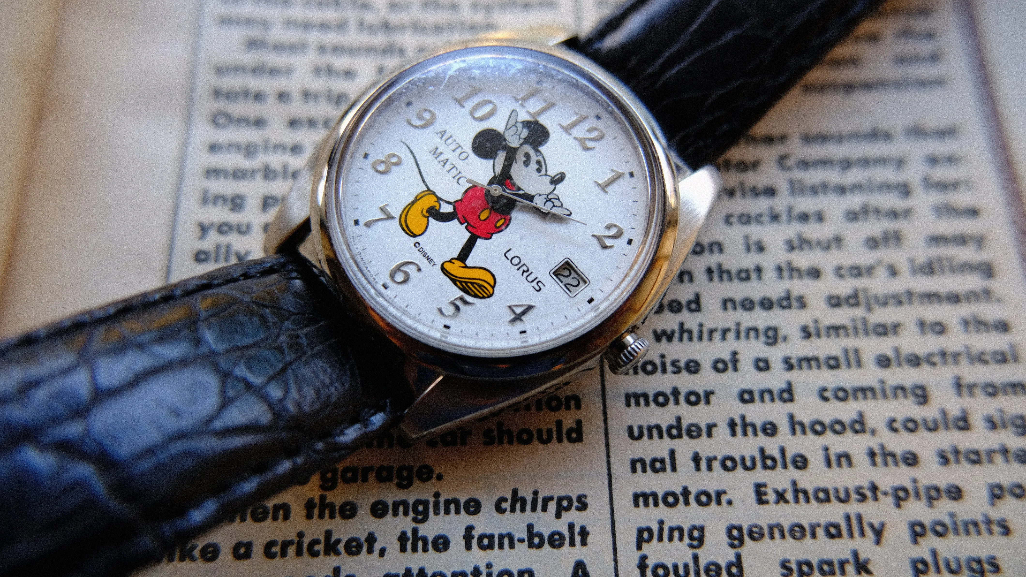 Lorus By Seiko Disney Mickey Mouse Automatic Wristwatch Y621-6050 A1
