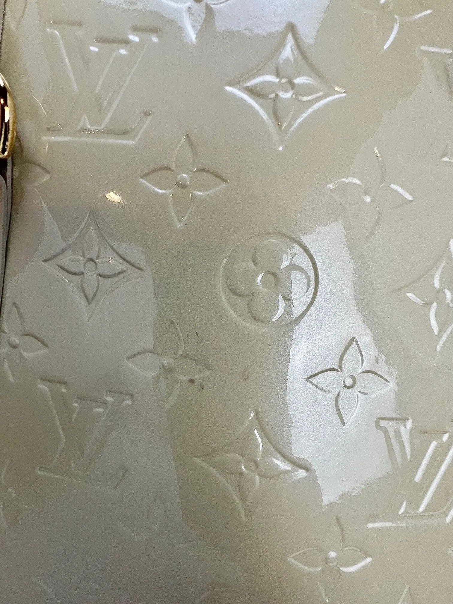LOUIS VUITTON Monogram White Cream Vernis Avalon MM Tote Hand Shoulder Bag
