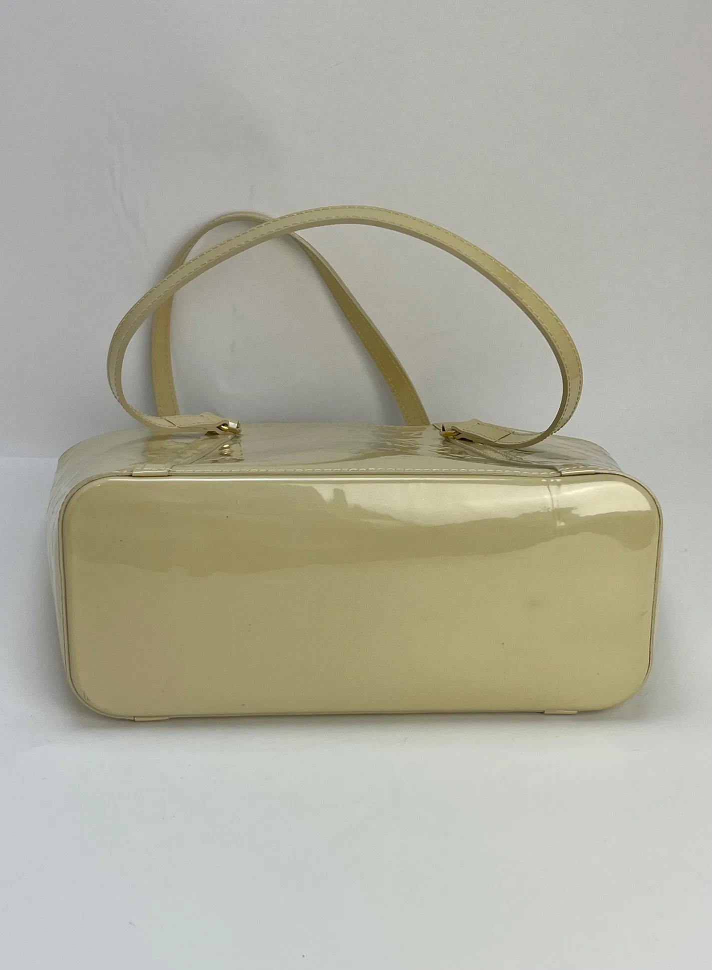 LOUIS VUITTON Monogram White Cream Vernis Avalon MM Tote Hand Shoulder Bag