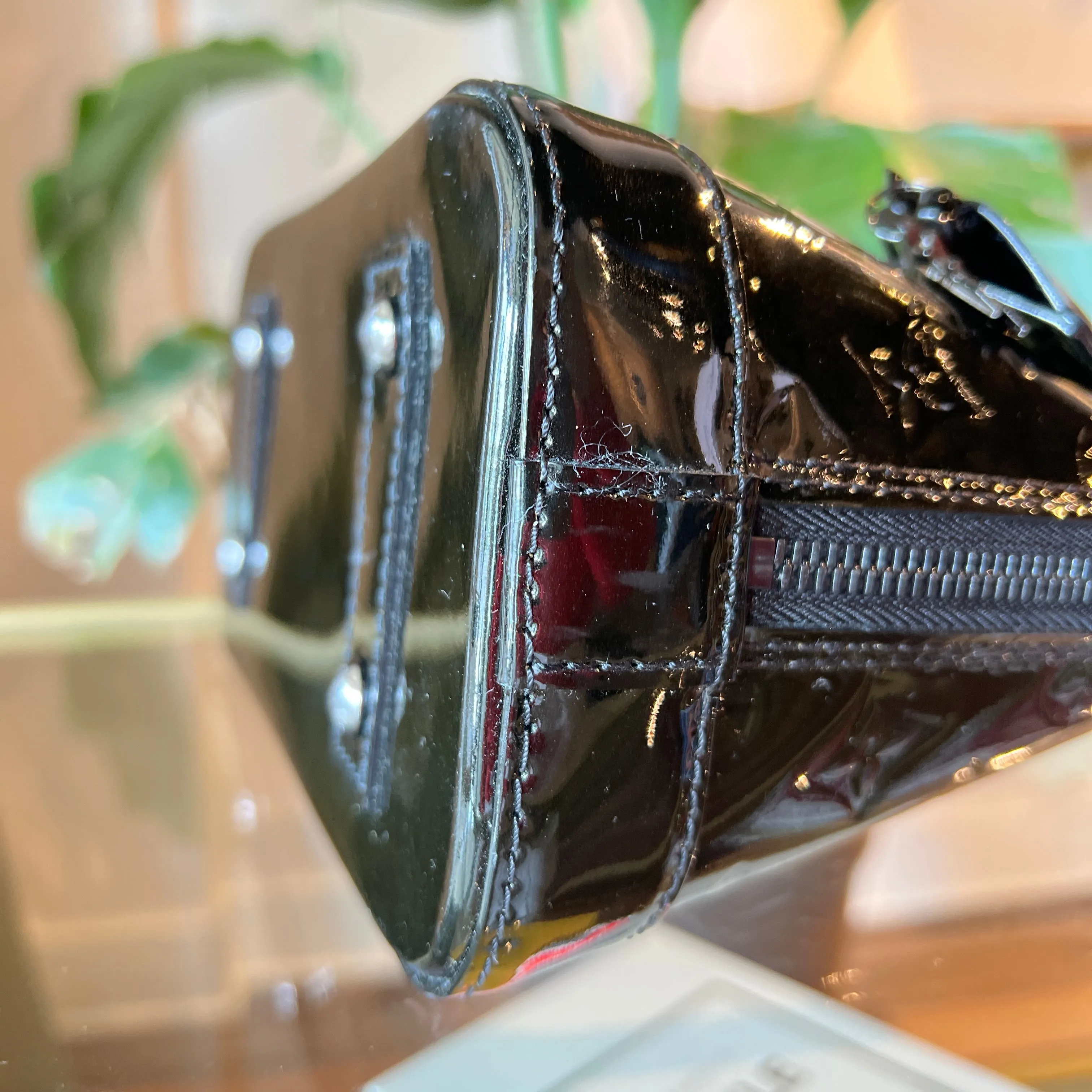 LOUIS VUITTON Noir Magnetique Vernis Alma BB Handbag