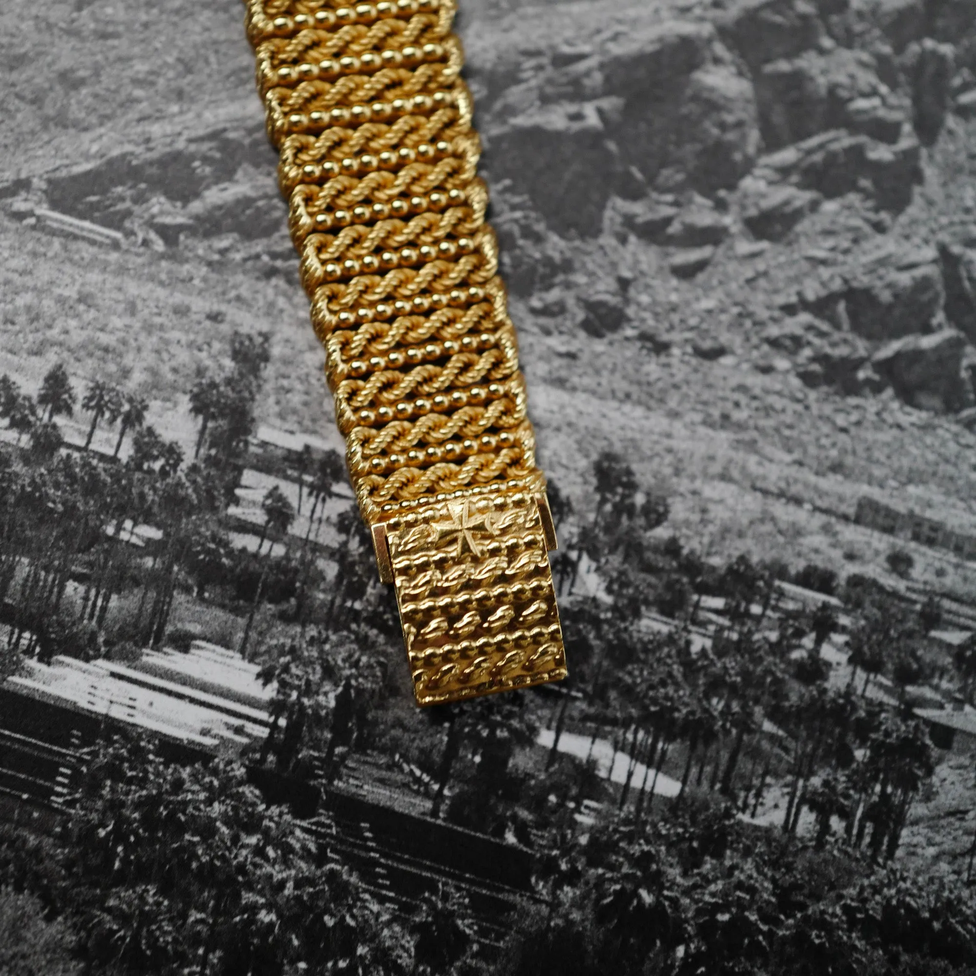 Vacheron Constantin Yellow Gold Braided Band Watch Ref. 44005 in Like New Condition