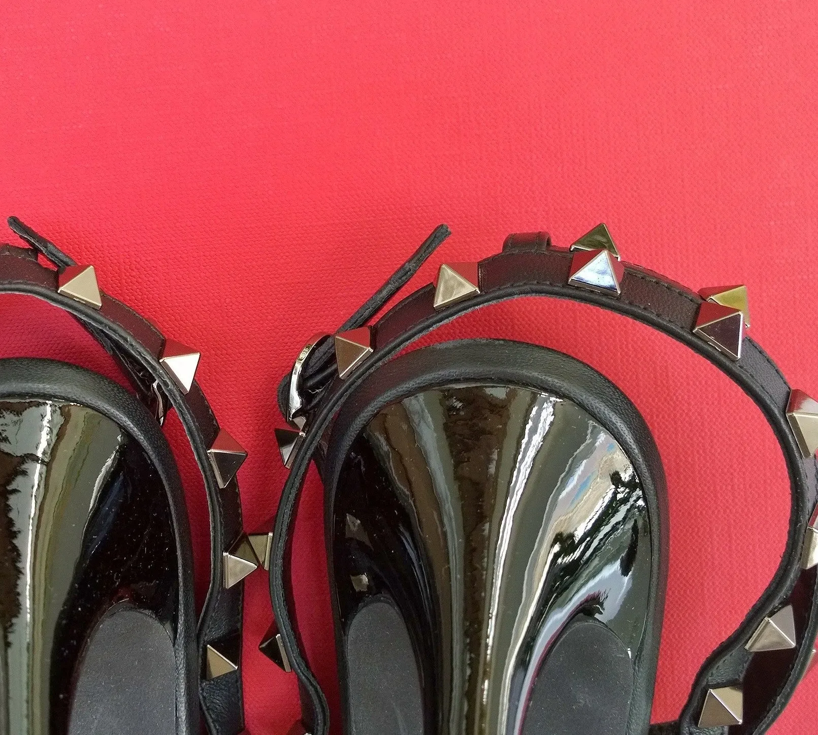 Valentino Garavani Rockstud Noir Black Patent High Heels 100
